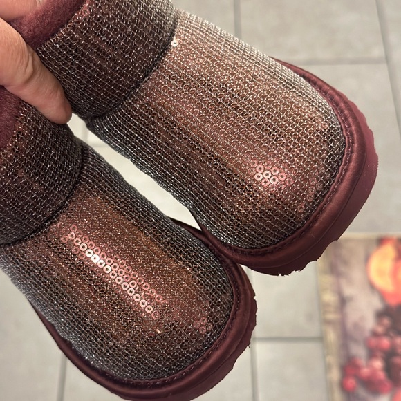 Classic Mini Mirror Ball Toddler UGGS - Picture 6 of 16